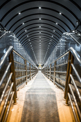 A downstairs view of a Tianmen Mountain (天门山) stars in the Escalator complex, Hunan province (湖南省), China